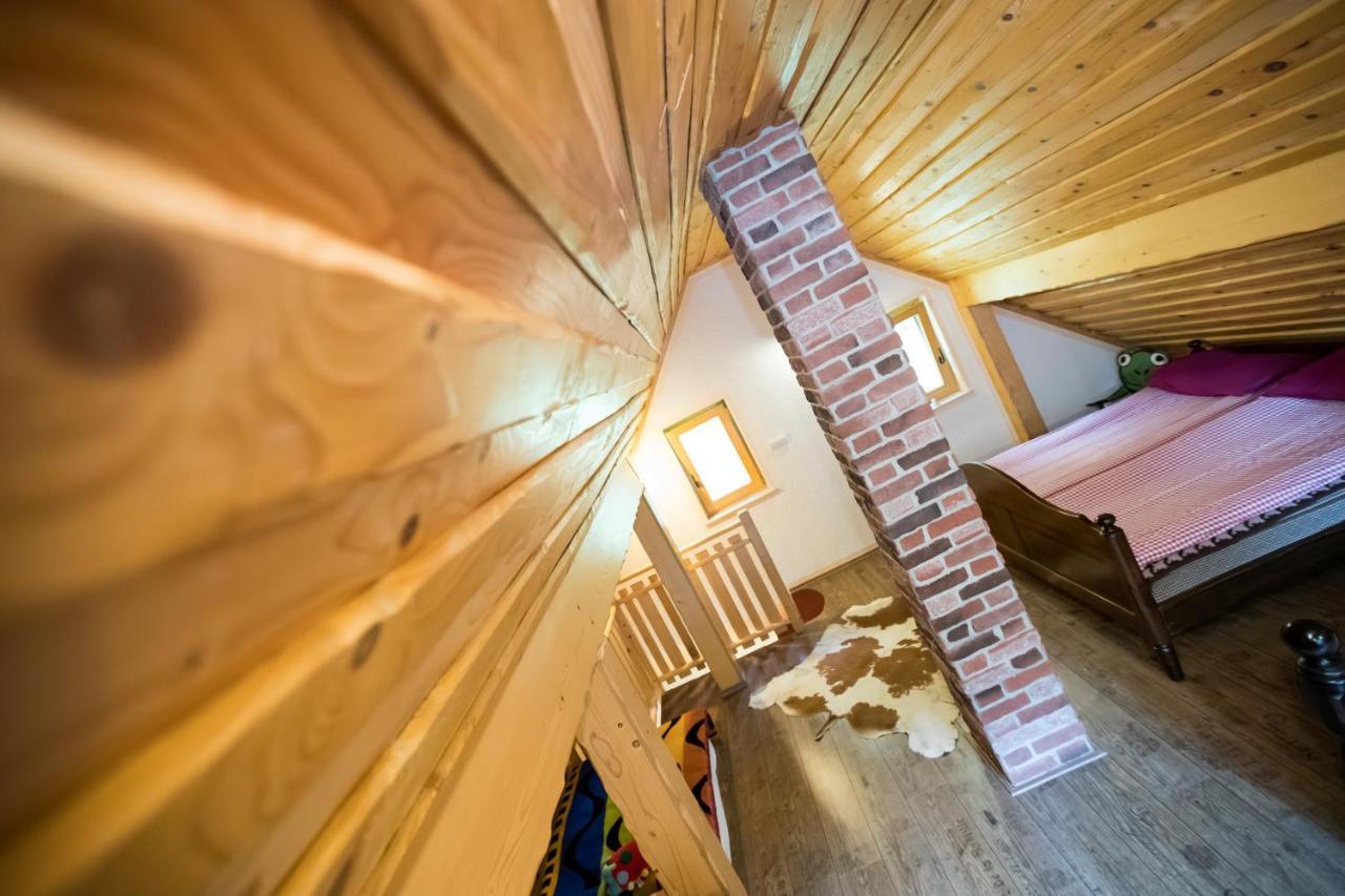 Holiday Home Voje Бохин Екстериор снимка
